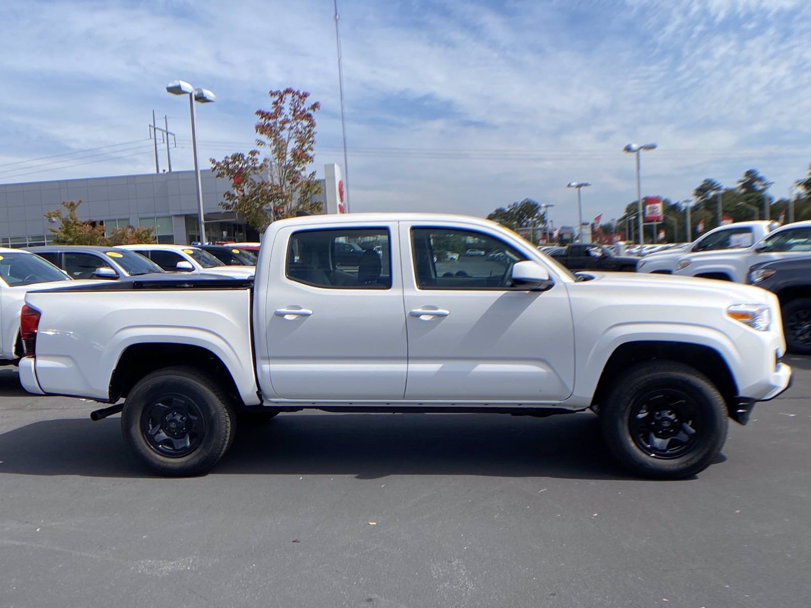 Pre-Owned 2018 Toyota Tacoma SR Double Cab 5' Bed I4 4x2 AT Pickup ...